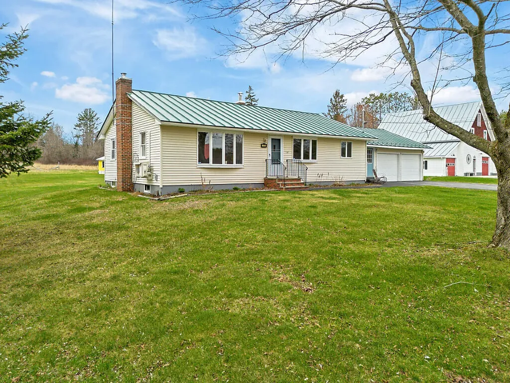 176 Fairfield Street Oakland ME 04963