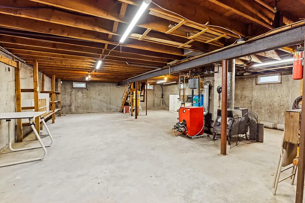 176 Fairfield Street Oakland ME 04963