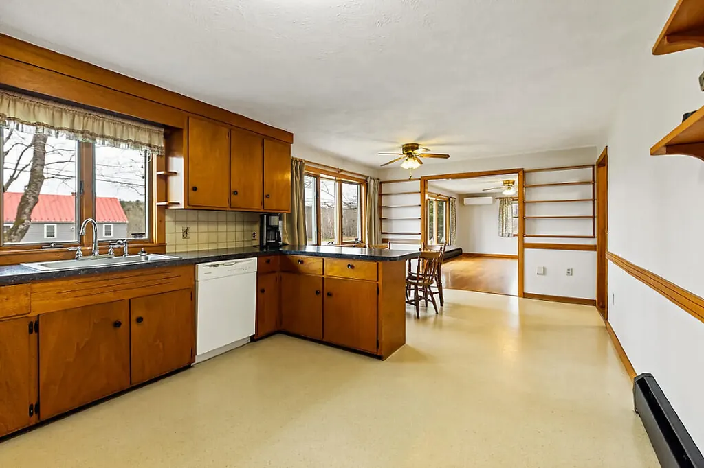 176 Fairfield Street Oakland ME 04963