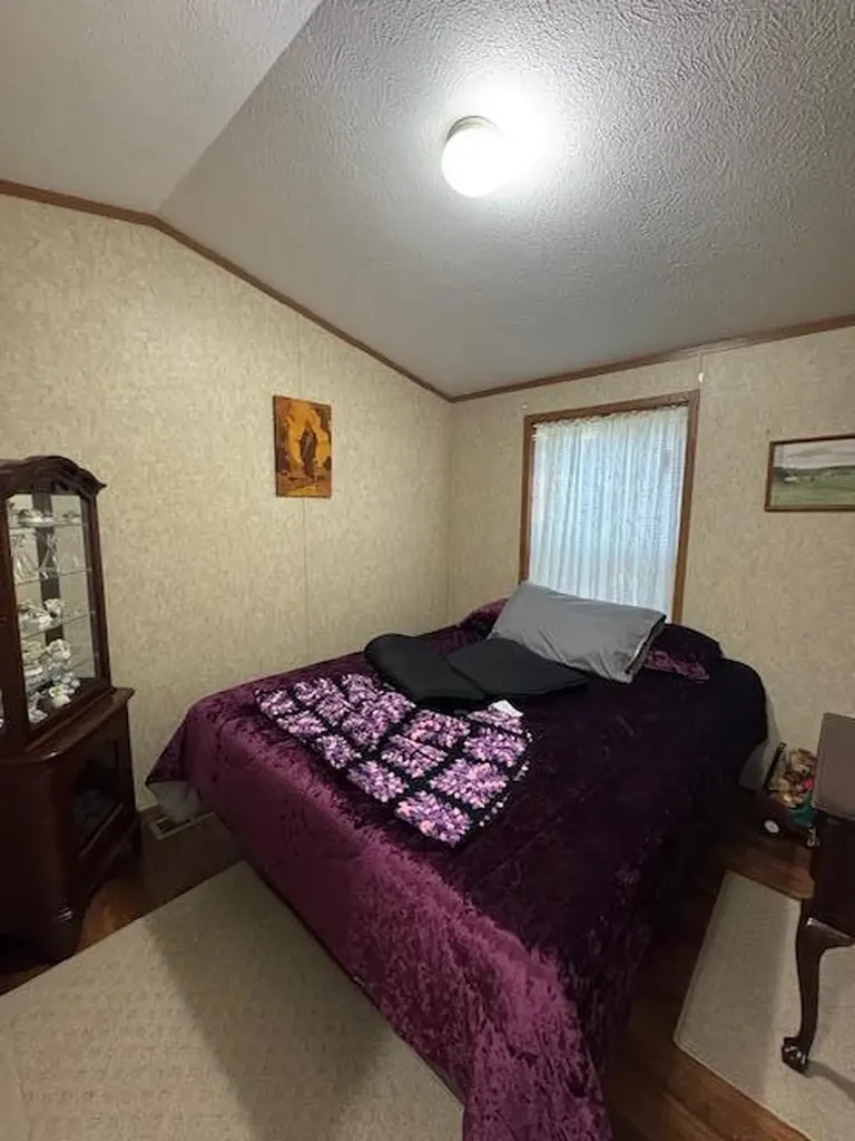 5 Locust Drive Norway ME 04268