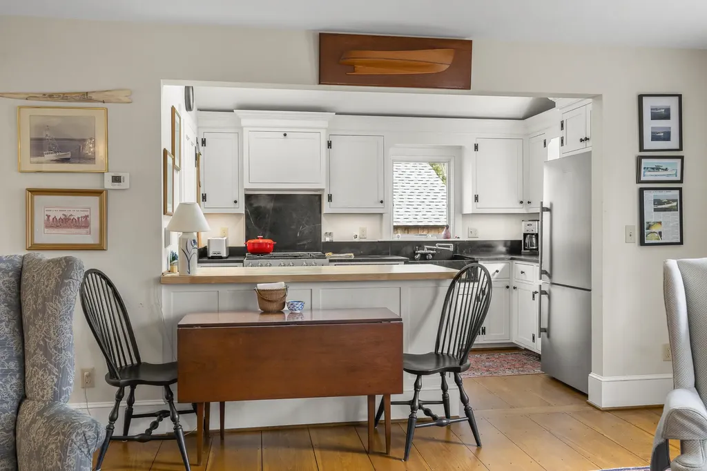 49 Tukey Lane Bristol ME 04541