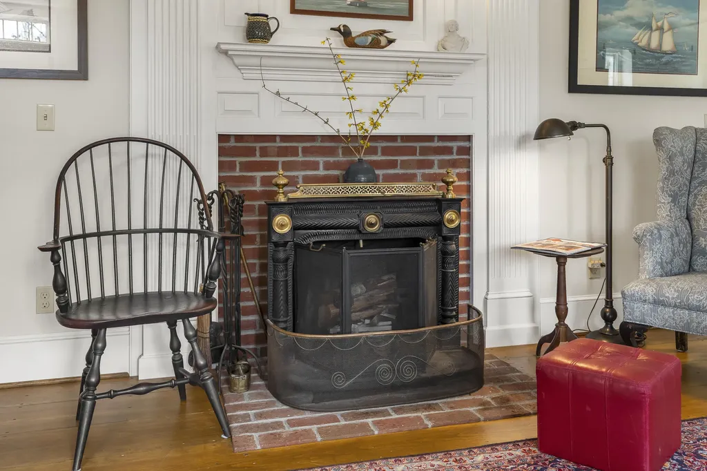 49 Tukey Lane Bristol ME 04541