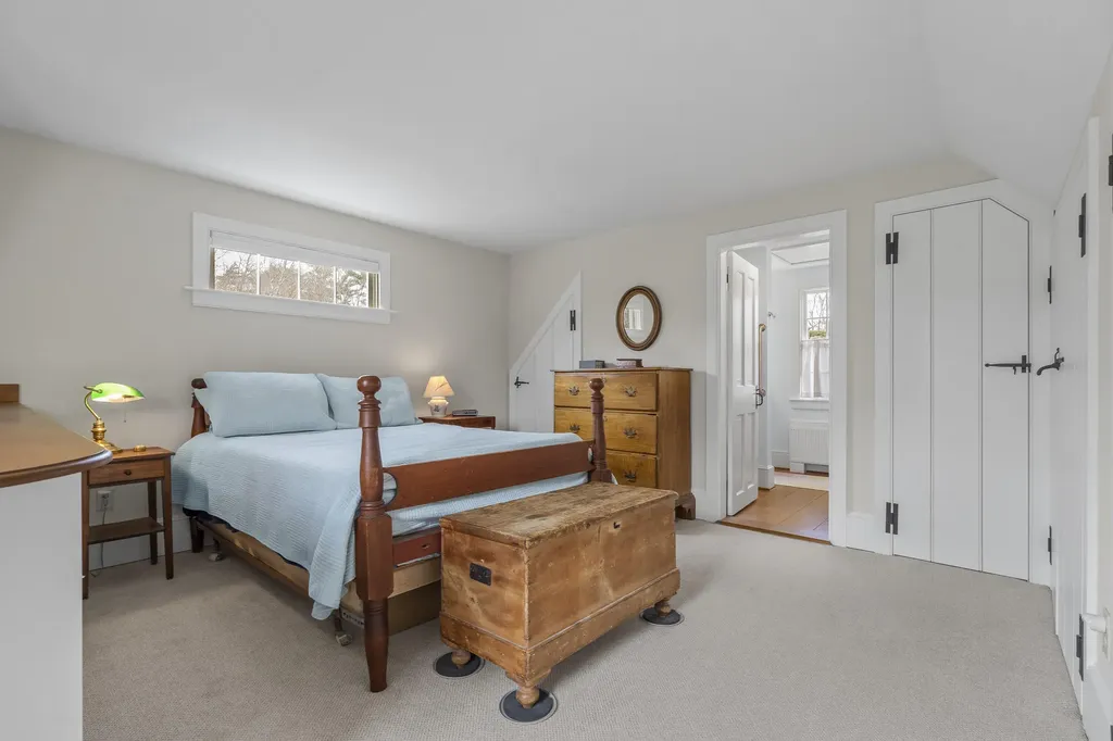 49 Tukey Lane Bristol ME 04541