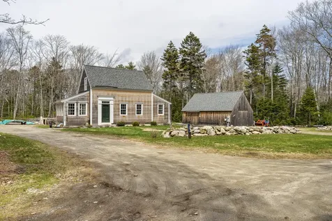 49 Tukey Lane Bristol ME 04541