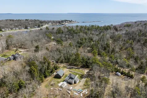 49 Tukey Lane Bristol ME 04541