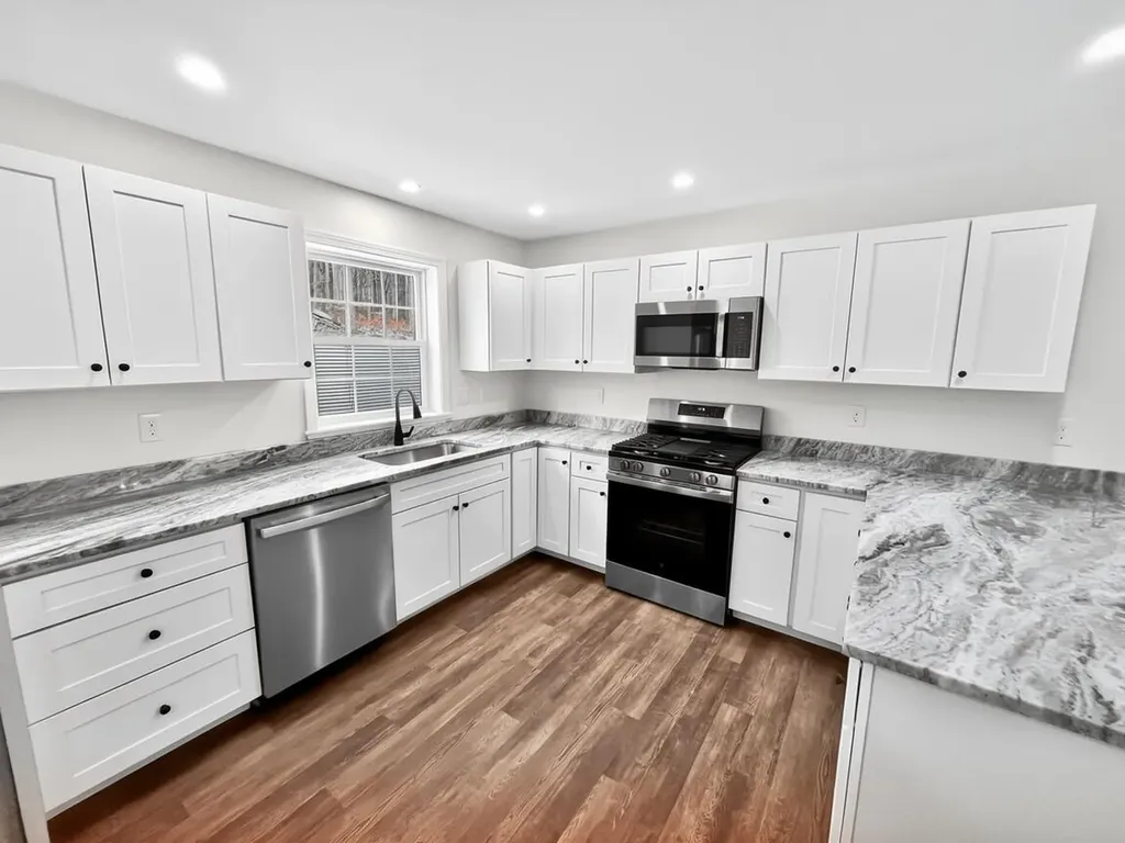 35 Moosehead Lane Whitefield ME 04353
