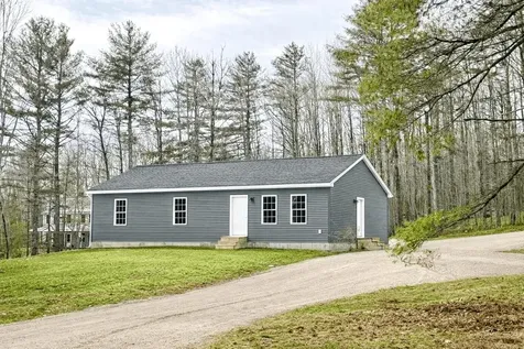 35 Moosehead Lane Whitefield ME 04353