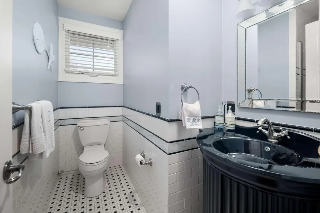 1 Cove Road York ME 03902