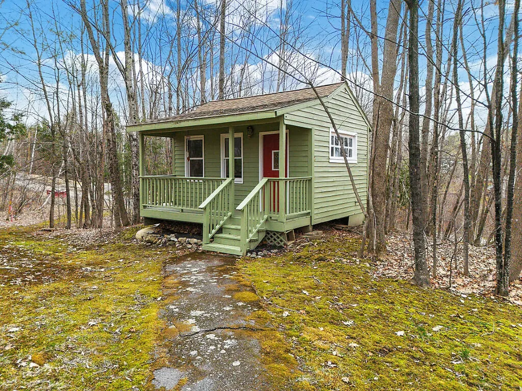 310 Ridge Road Fairfield ME 04975