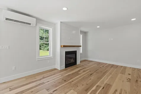 177 Old Orchard Road Buxton ME 04093