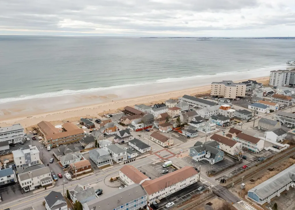 78 E Grand Avenue Old Orchard Beach ME 04064