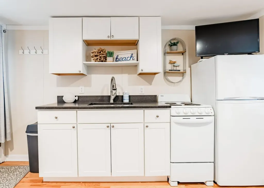 78 E Grand Avenue Old Orchard Beach ME 04064