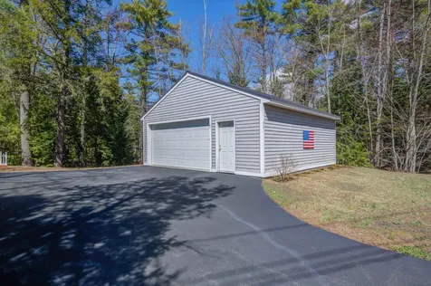 961 N High Street Bridgton ME 04009
