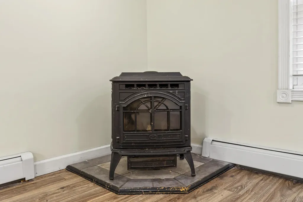 133 Main Street Sumner ME 04292