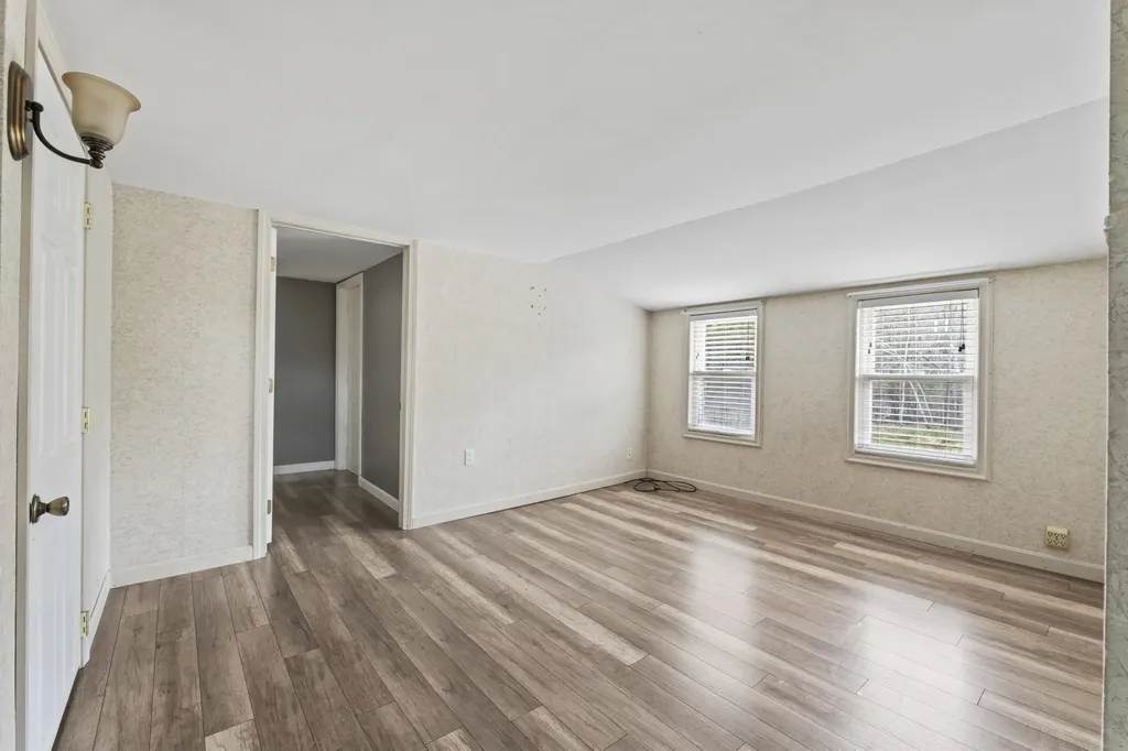 133 Main Street Sumner ME 04292