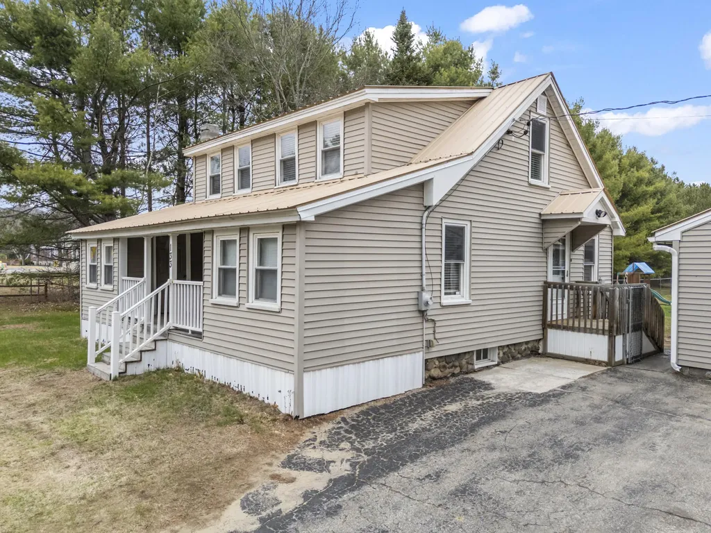 133 Main Street Sumner ME 04292