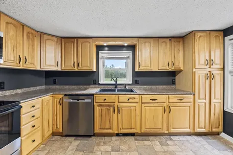 133 Main Street Sumner ME 04292