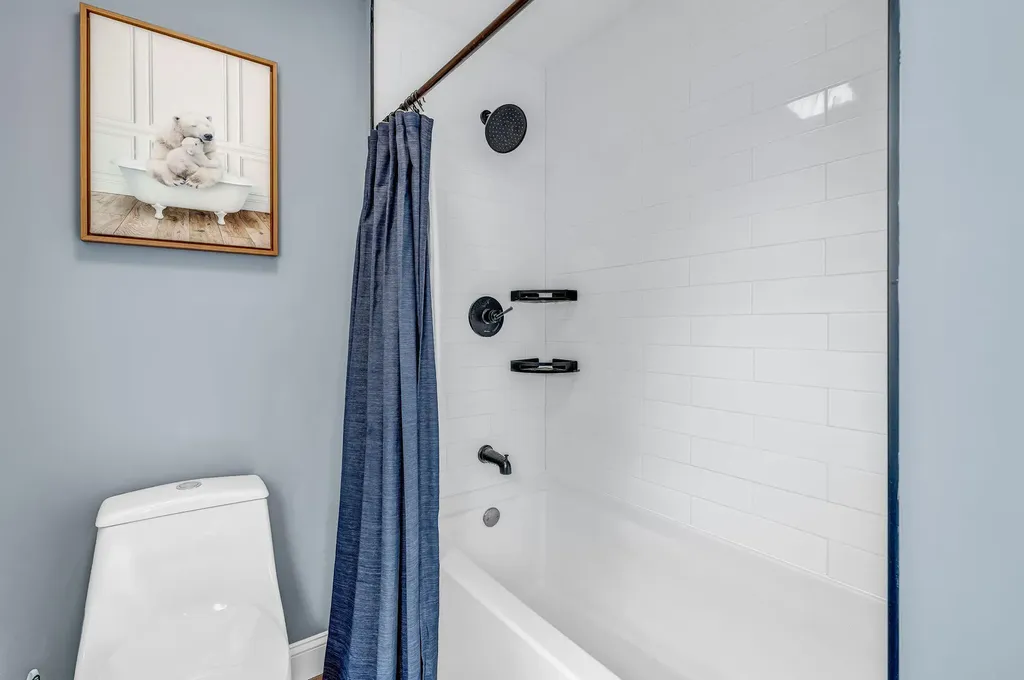8 Meadow Way Rockland ME 04841