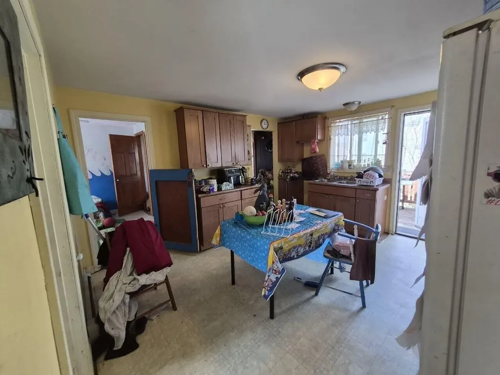27 Royal Street Winthrop ME 04364