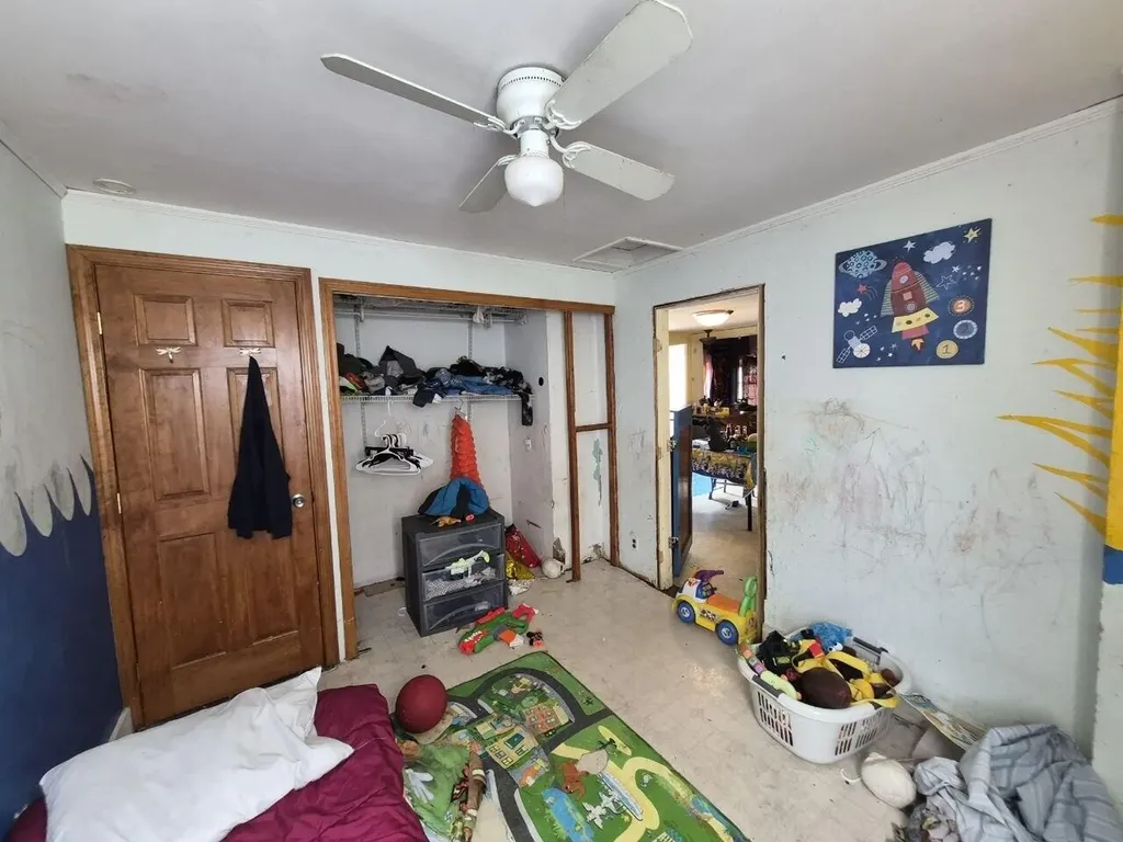 27 Royal Street Winthrop ME 04364