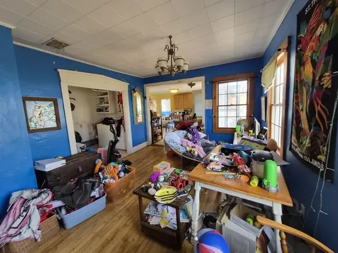 27 Royal Street Winthrop ME 04364