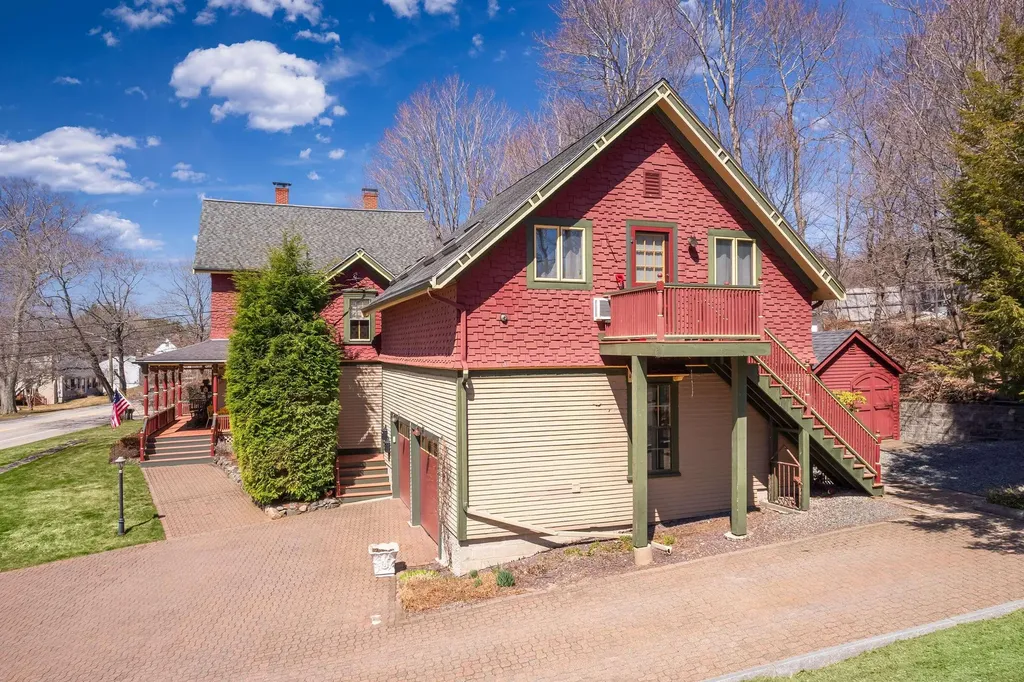88 York Street York ME 03909