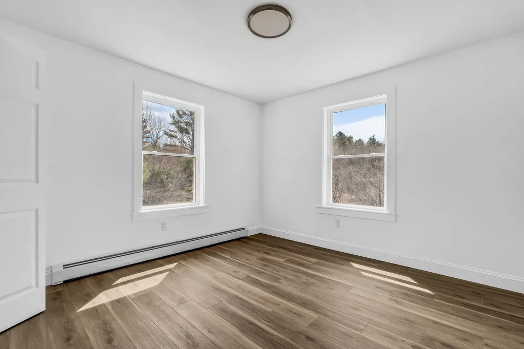 1269 Pequawket Trail Standish ME 04091