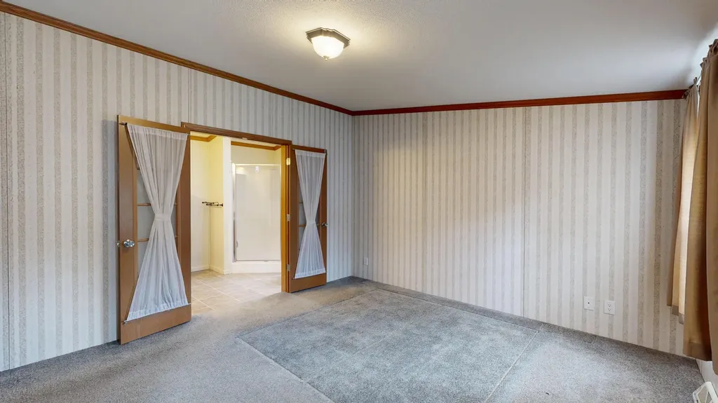 13 Evergreen Road Lewiston ME 04240