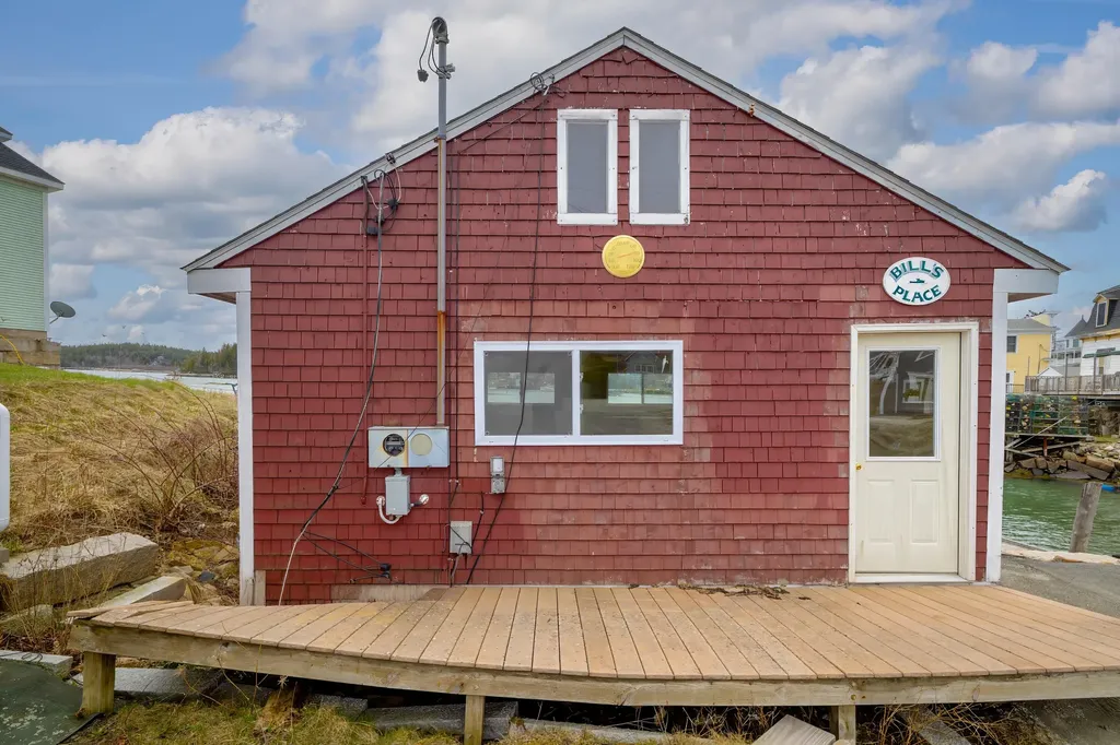 3 Andy's Road Stonington ME 04681