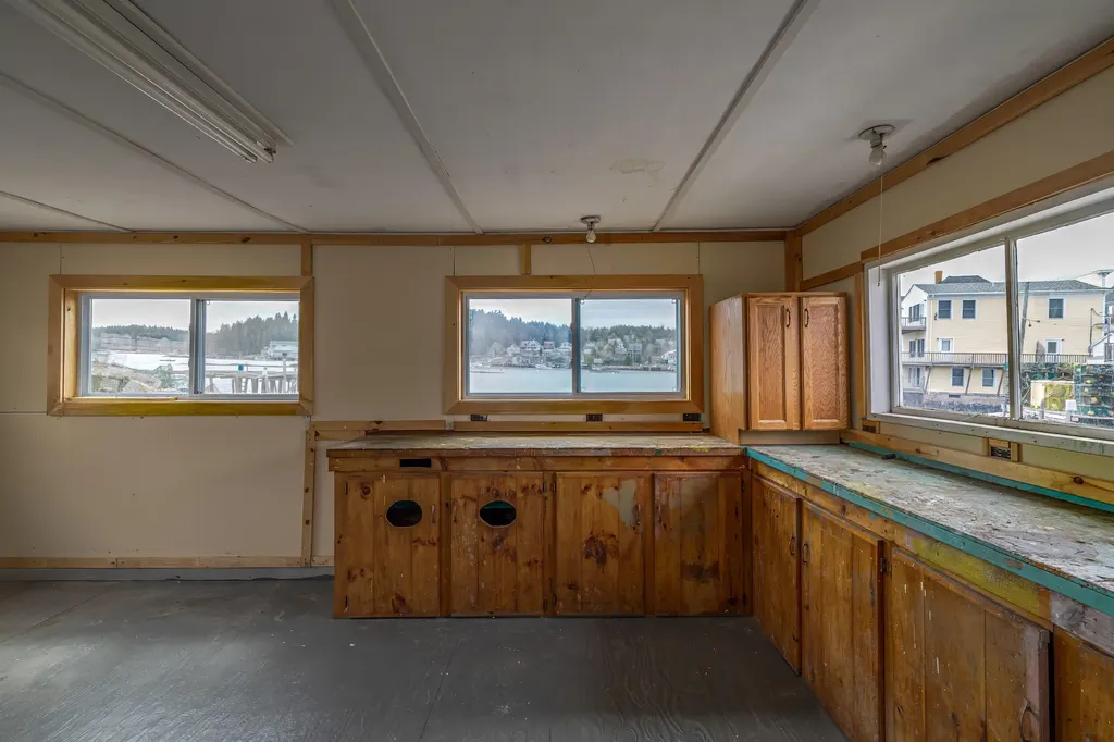 3 Andy's Road Stonington ME 04681
