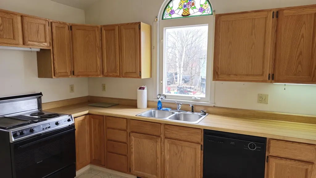 499 Aroostook Avenue Millinocket ME 04462