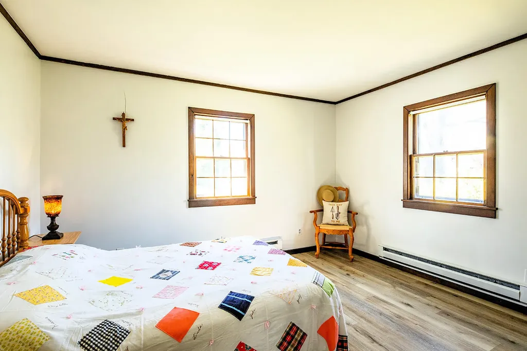 5 Rawson Avenue Camden ME 04843