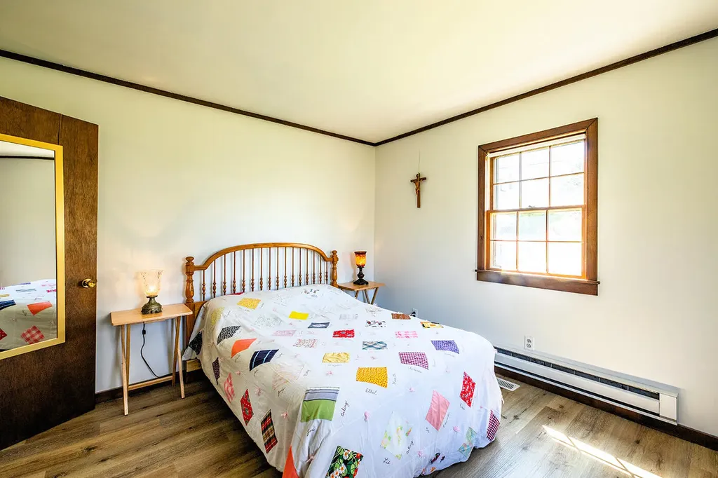 5 Rawson Avenue Camden ME 04843