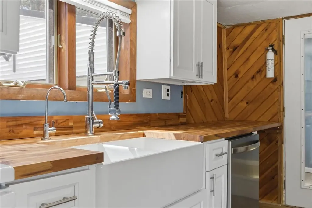 304 Hardscrabble Road Poland ME 04274