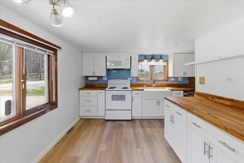 304 Hardscrabble Road Poland ME 04274