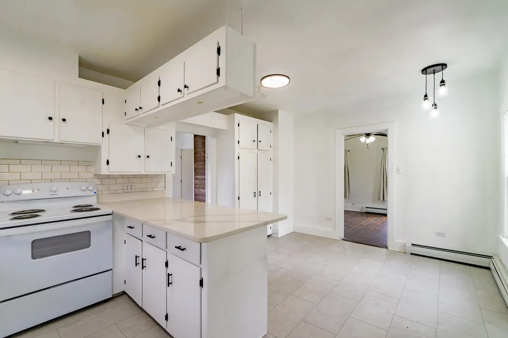 1216 Main Street Waldoboro ME 04572
