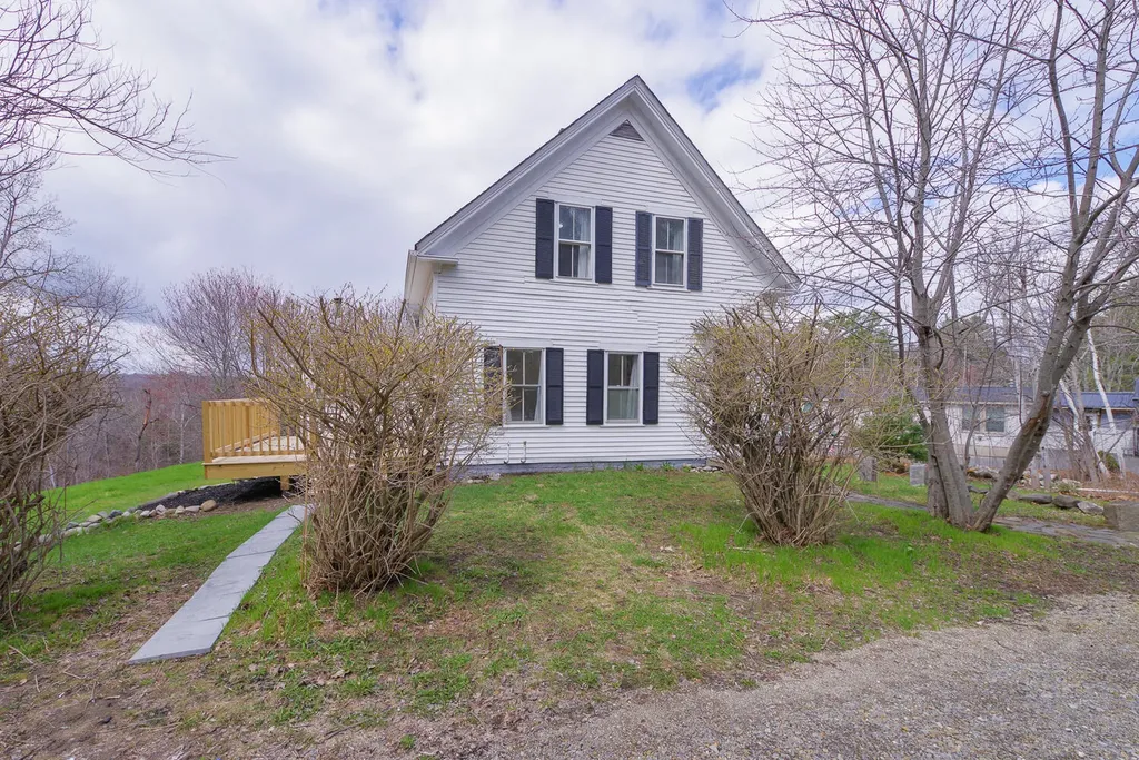 1216 Main Street Waldoboro ME 04572