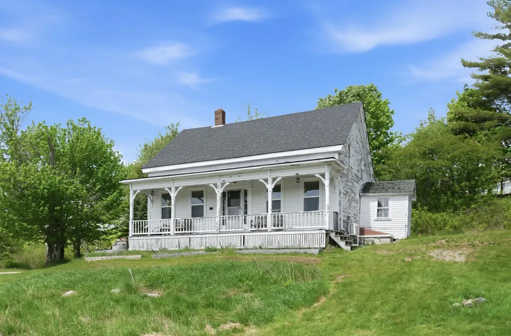 50 Grove Street Machias ME 04654