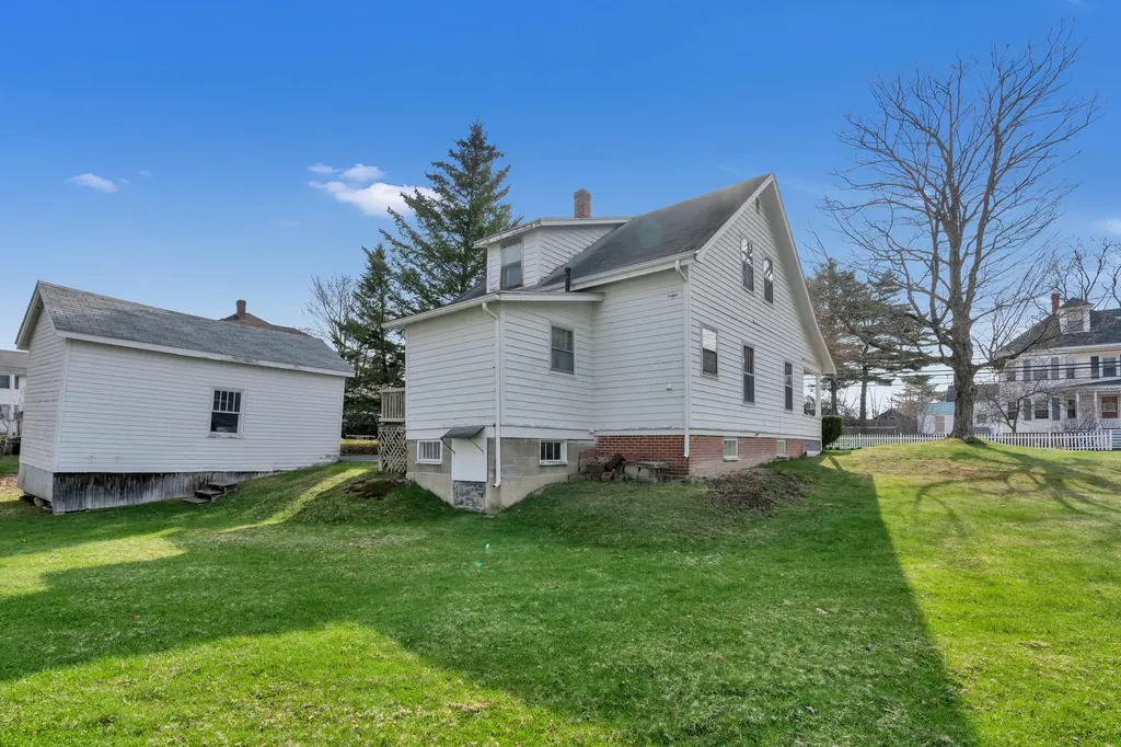 262 Bridge Street Westbrook ME 04092