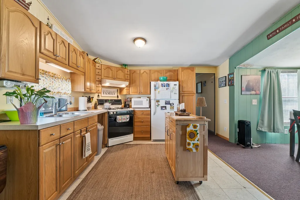 417 N Berwick Road Wells ME 04090