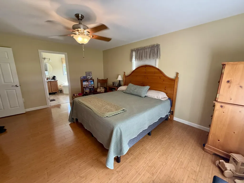45 Oakview Lane Enfield ME 04493