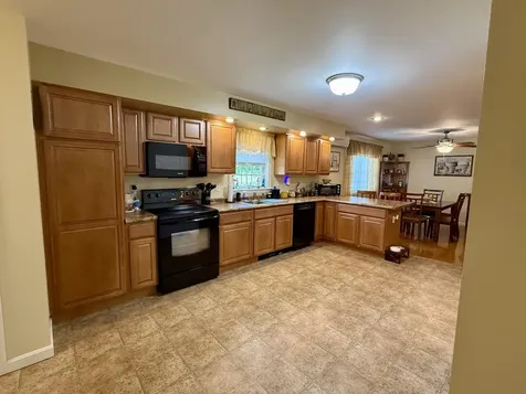 45 Oakview Lane Enfield ME 04493