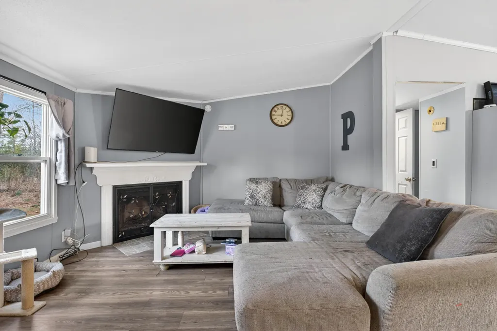 1 Williams Circle Brunswick ME 04011