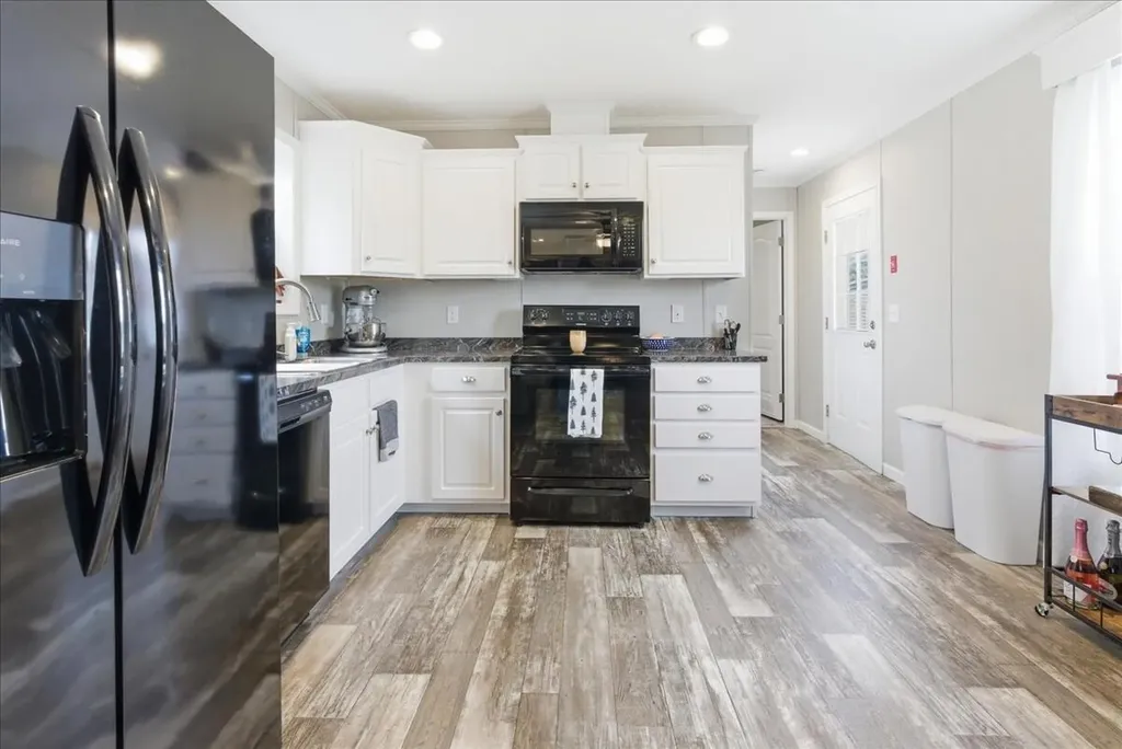 15 Blue Rock Road Monmouth ME 04259