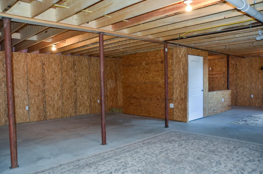 236 Strickland Ferry Road Wayne ME 04284