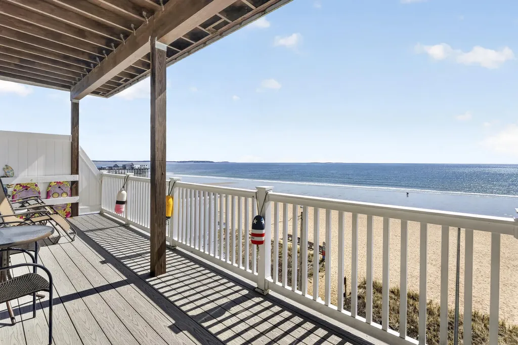 39 W Grand Avenue Old Orchard Beach ME 04064