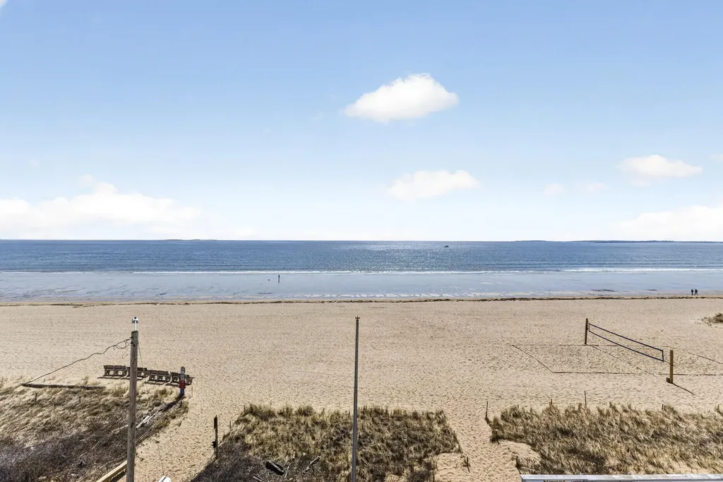 39 W Grand Avenue Old Orchard Beach ME 04064