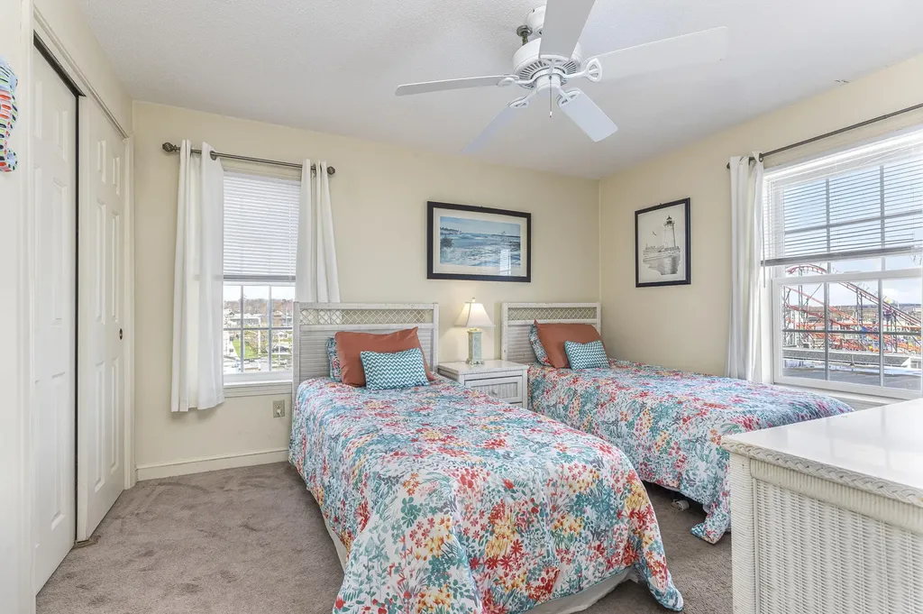 39 W Grand Avenue Old Orchard Beach ME 04064