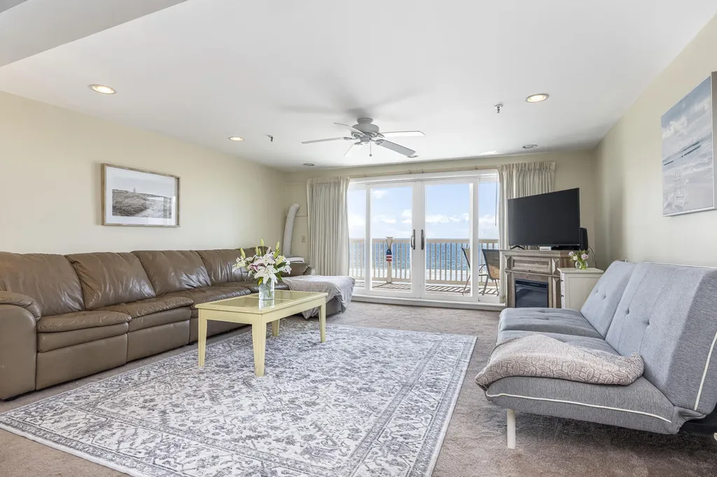39 W Grand Avenue Old Orchard Beach ME 04064