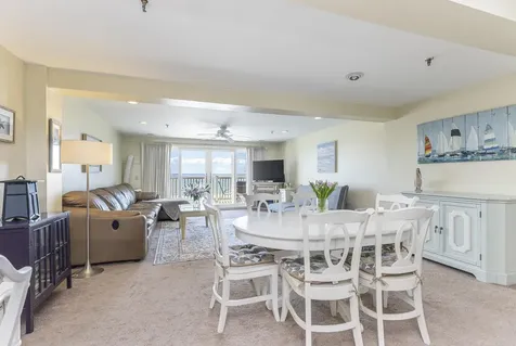 39 W Grand Avenue Old Orchard Beach ME 04064